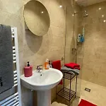 빌라 Au Calme A Litout, Piscine, Clim, 10 Personnes, Proche St Emilion *