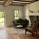 빌라 Au Calme A Litout, Piscine, Clim, 10 Personnes, Proche St Emilion *