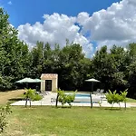 빌라 Au Calme A Litout, Piscine, Clim, 10 Personnes, Proche St Emilion Minzac