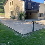 Au Calme A Litout, Piscine, Clim, 10 Personnes, Proche St Emilion * Minzac