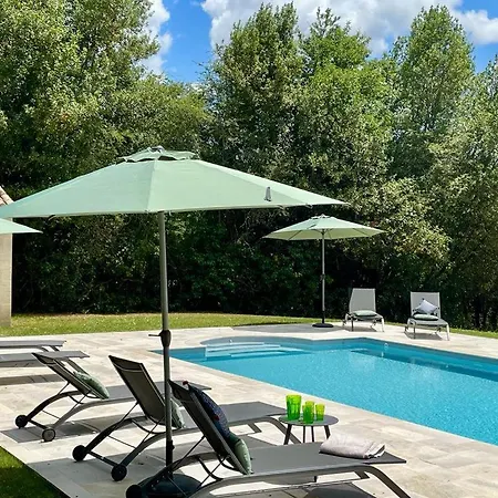 Au Calme A Litout, Piscine, Clim, 10 Personnes, Proche St Emilion Willa Minzac