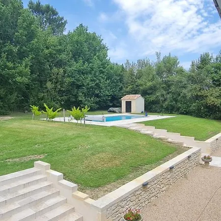 Au Calme A Litout, Piscine, Clim, 10 Personnes, Proche St Emilion * Minzac