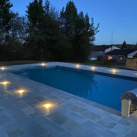 Villa Au Calme A Litout, Piscine, Clim, 10 Personnes, Proche St Emilion
