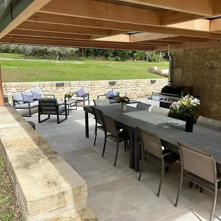 Villa Au Calme A Litout, Piscine, Clim, 10 Personnes, Proche St Emilion *