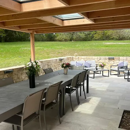 Villa Au Calme A Litout, Piscine, Clim, 10 Personnes, Proche St Emilion