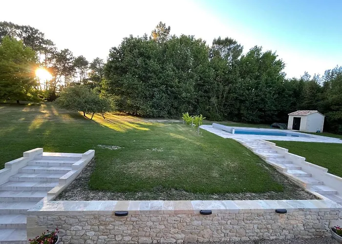 Au Calme A Litout, Piscine, Clim, 10 Personnes, Proche St Emilion *