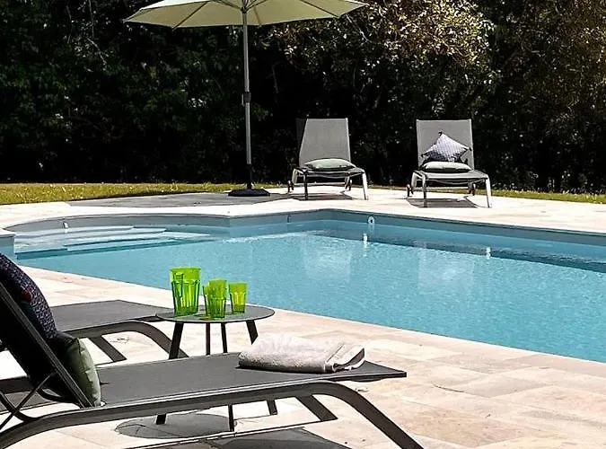Villa Au Calme A Litout, Piscine, Clim, 10 Personnes, Proche St Emilion Minzac