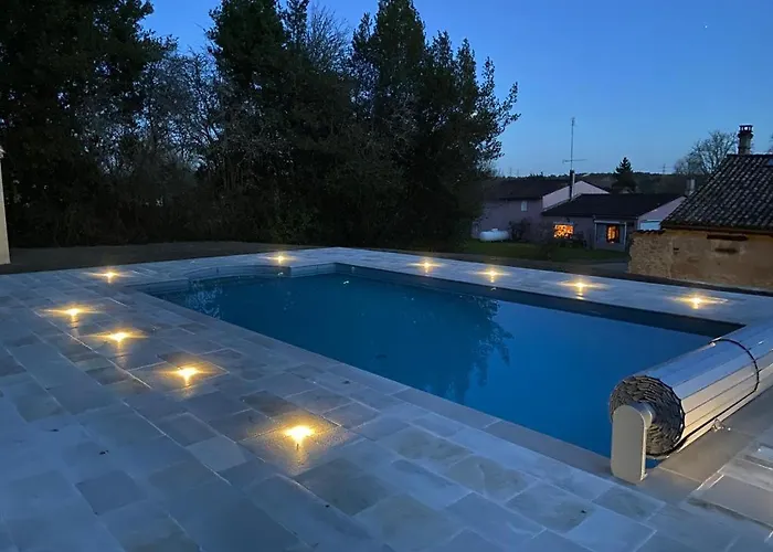 Villa Au Calme A Litout, Piscine, Clim, 10 Personnes, Proche St Emilion