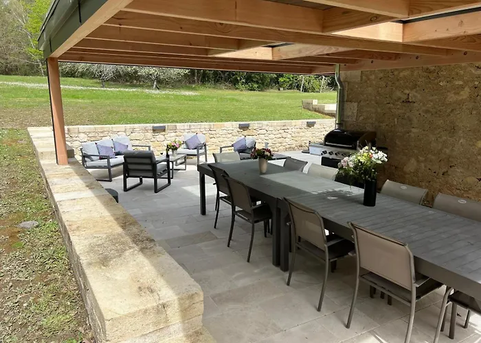 Villa Au Calme A Litout, Piscine, Clim, 10 Personnes, Proche St Emilion *